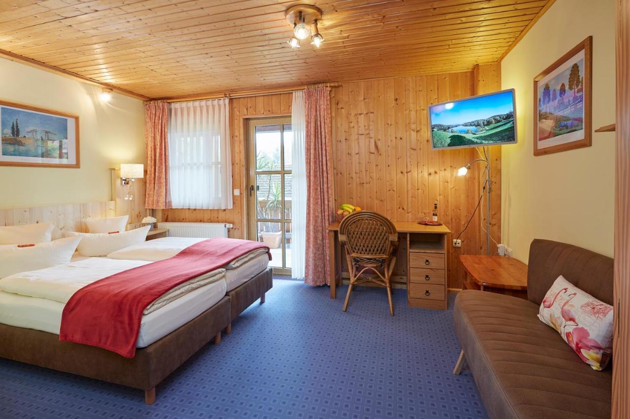 Land- Und Aktivhotel Altmuehlaue バート・ローダッハ エクステリア 写真