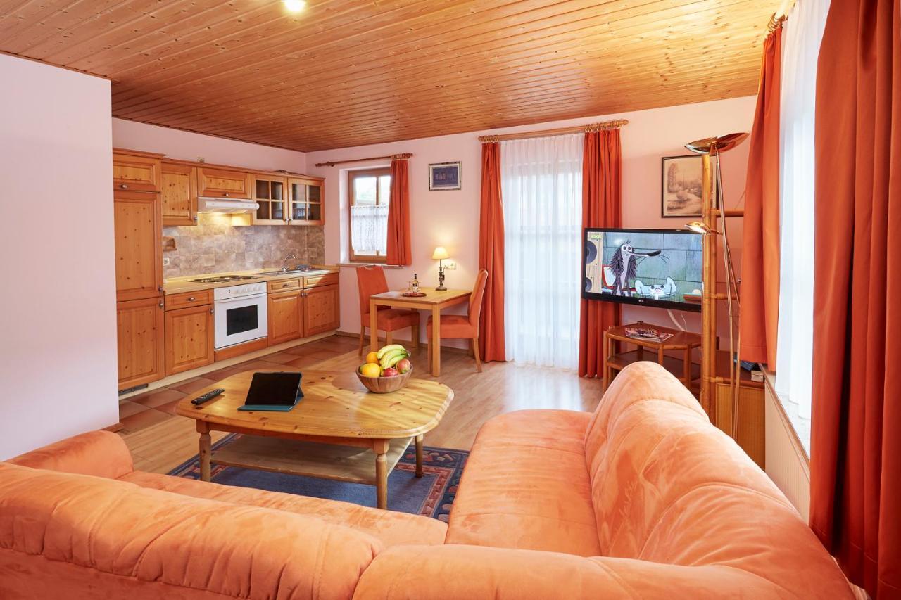 Land- Und Aktivhotel Altmuehlaue バート・ローダッハ エクステリア 写真